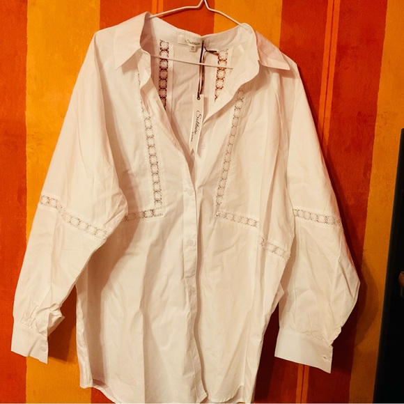 Solitaire Tops Solitaire White Button Up Shirt Poshmark
